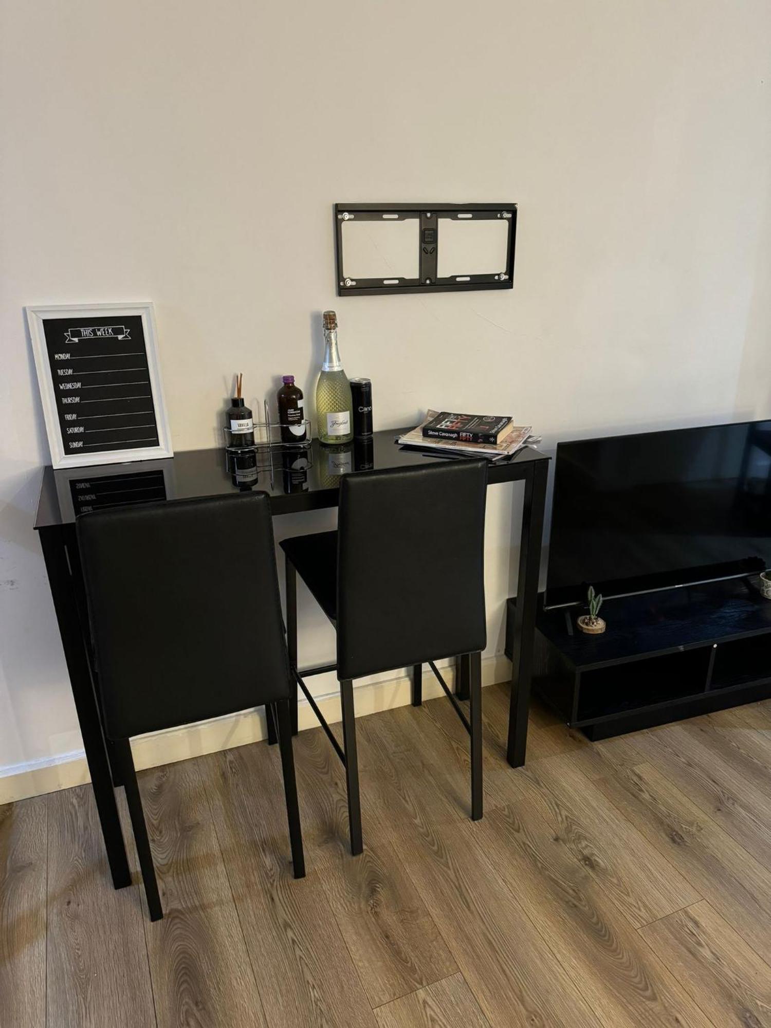 Cozy Two Bedroom Apartment Sleeps 6 Near Camden Market Hw10 ลอนดอน ภายนอก รูปภาพ
