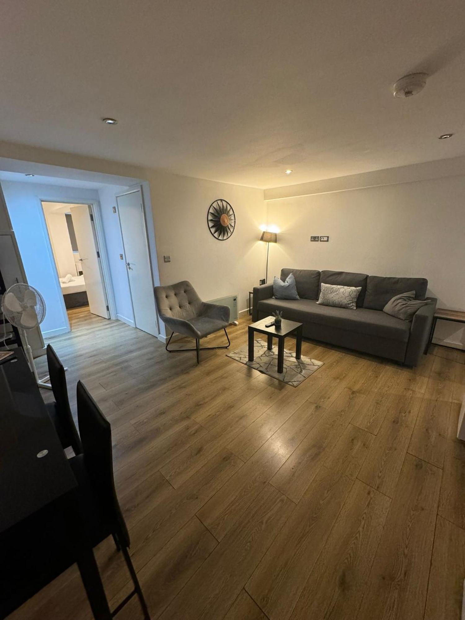 Cozy Two Bedroom Apartment Sleeps 6 Near Camden Market Hw10 ลอนดอน ภายนอก รูปภาพ