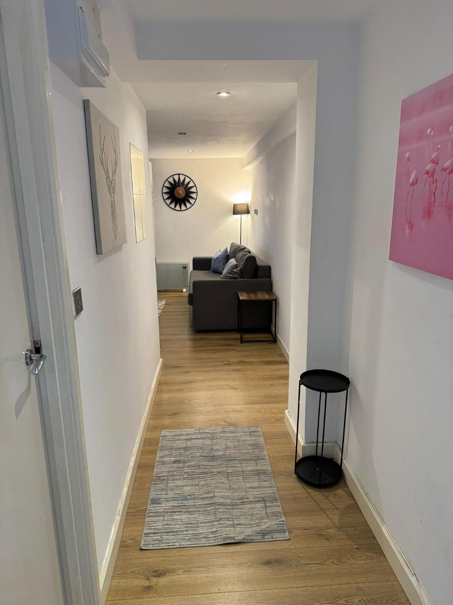 Cozy Two Bedroom Apartment Sleeps 6 Near Camden Market Hw10 ลอนดอน ภายนอก รูปภาพ