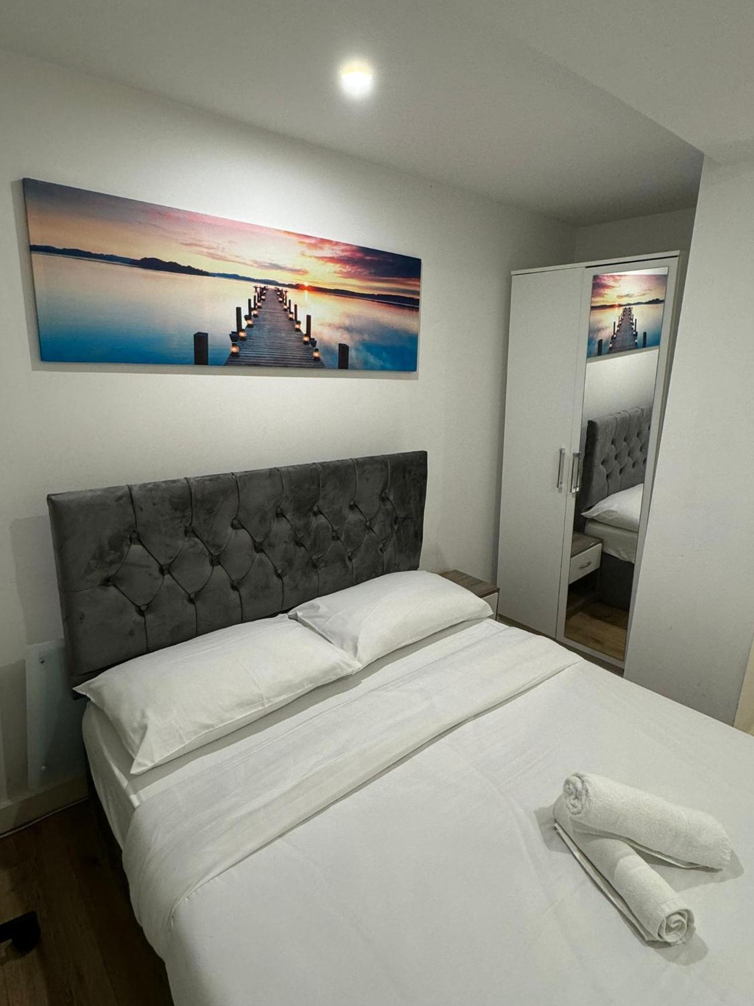 Cozy Two Bedroom Apartment Sleeps 6 Near Camden Market Hw10 ลอนดอน ภายนอก รูปภาพ